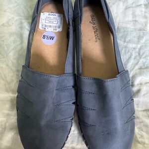 Brand new Easy Street blue Flats with Pleated Design